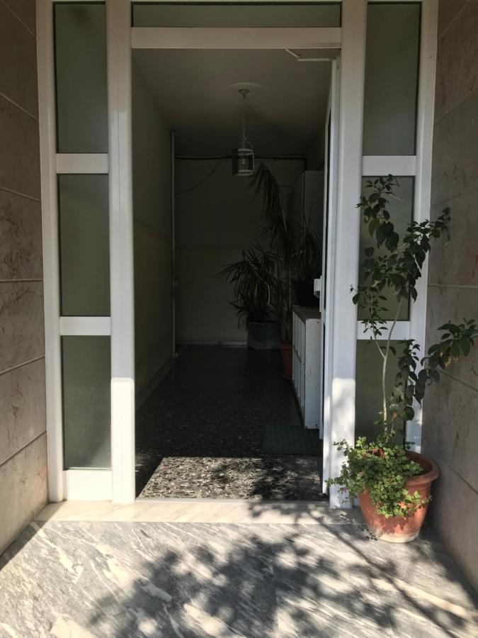 Cosy Studio 35M2 Sindos Exterior photo